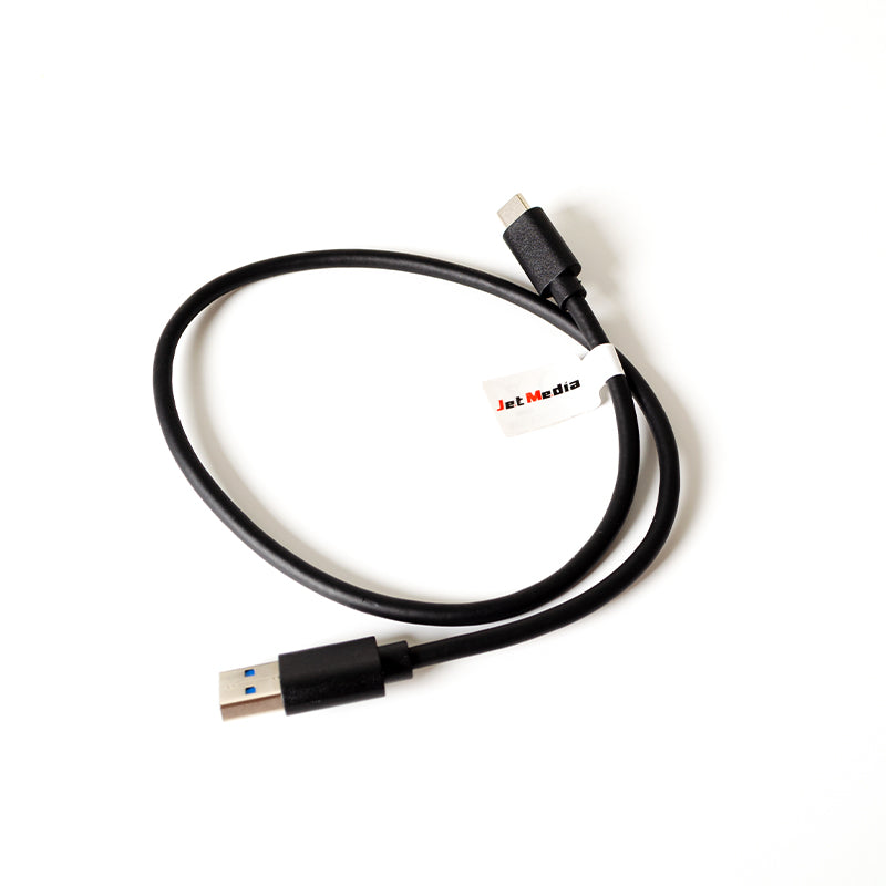 JetMedia U3-AC01は、USB3.1 USB AからC Gen 2へのケーブルであり、10Gbpsのデータ転送が可能です